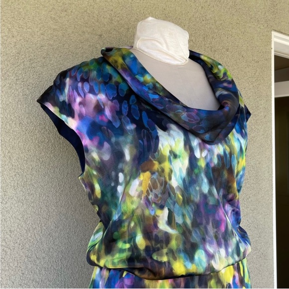 St. John watercolor print silk midi dress - Picture 2 of 13